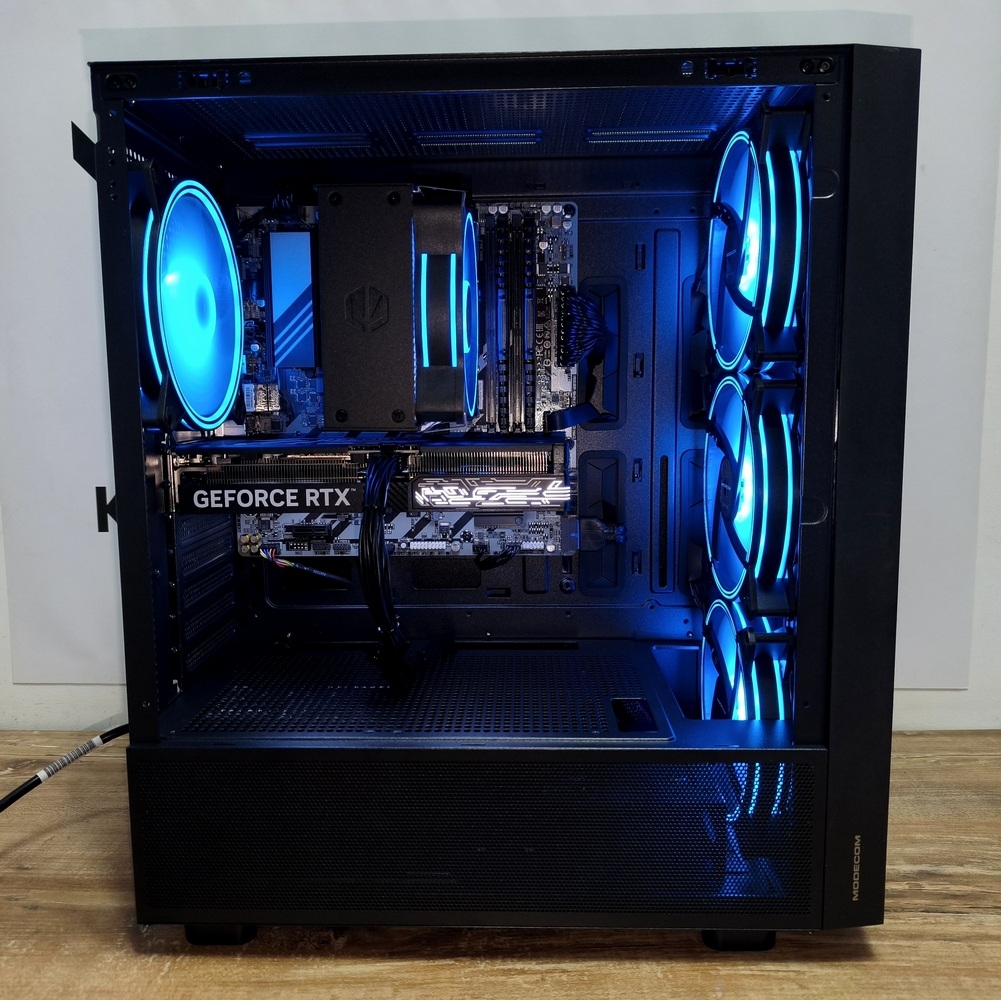 Komputer APOLLO (7800X3D / 32GB DDR5 / RX 9070 XT / BRZ) - obrazek 2
