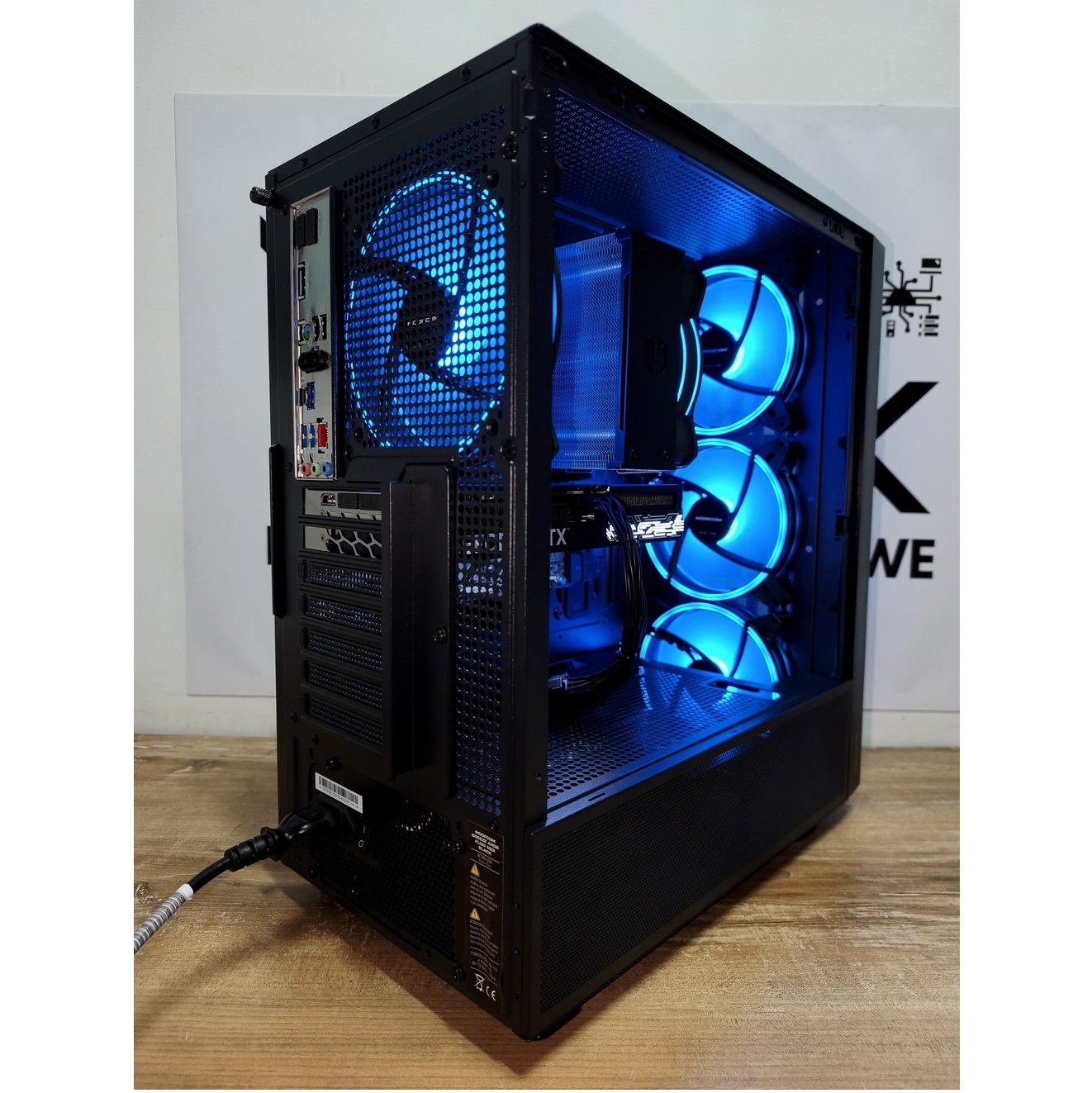 Komputer APOLLO (7800X3D / 32GB DDR5 / RX 9070 XT / BRZ) - obrazek 7